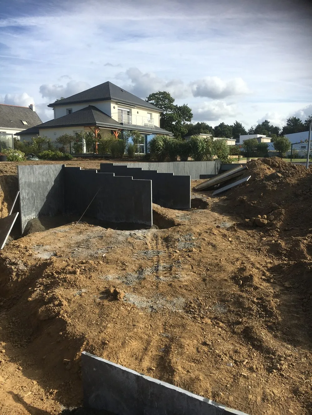 Aménagement paysager autour d'une piscine extérieure à Pléneuf-Val-André Aménagement paysager autour d'une piscine extérieure à Pléneuf-Val-André
