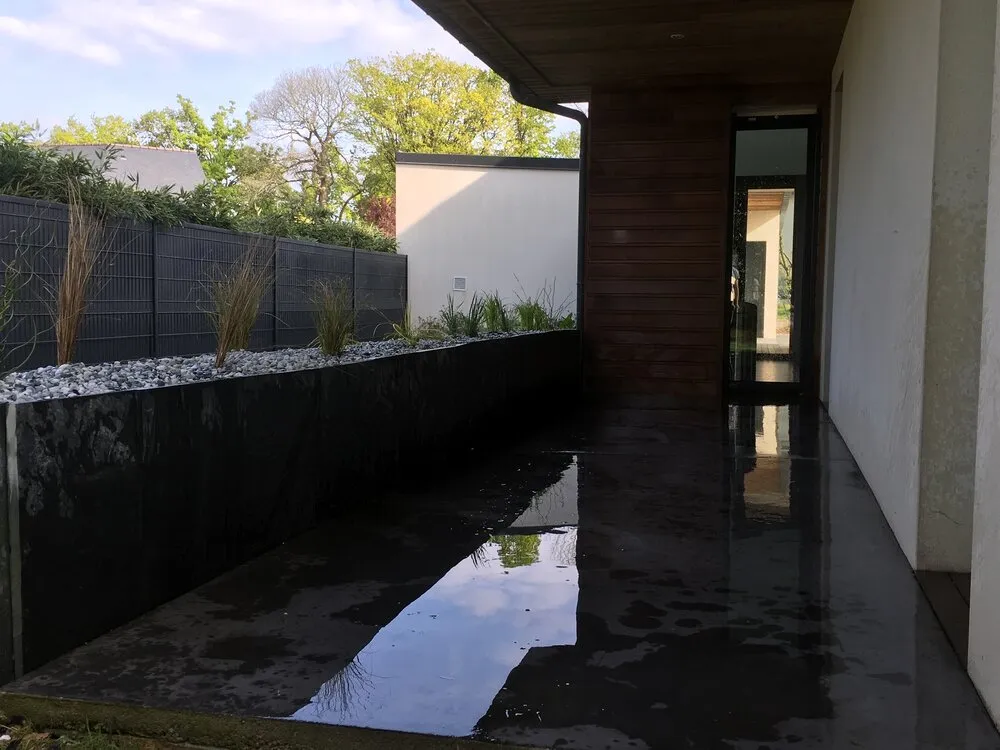 Création d'une terrasse en béton ciré à Pontivy