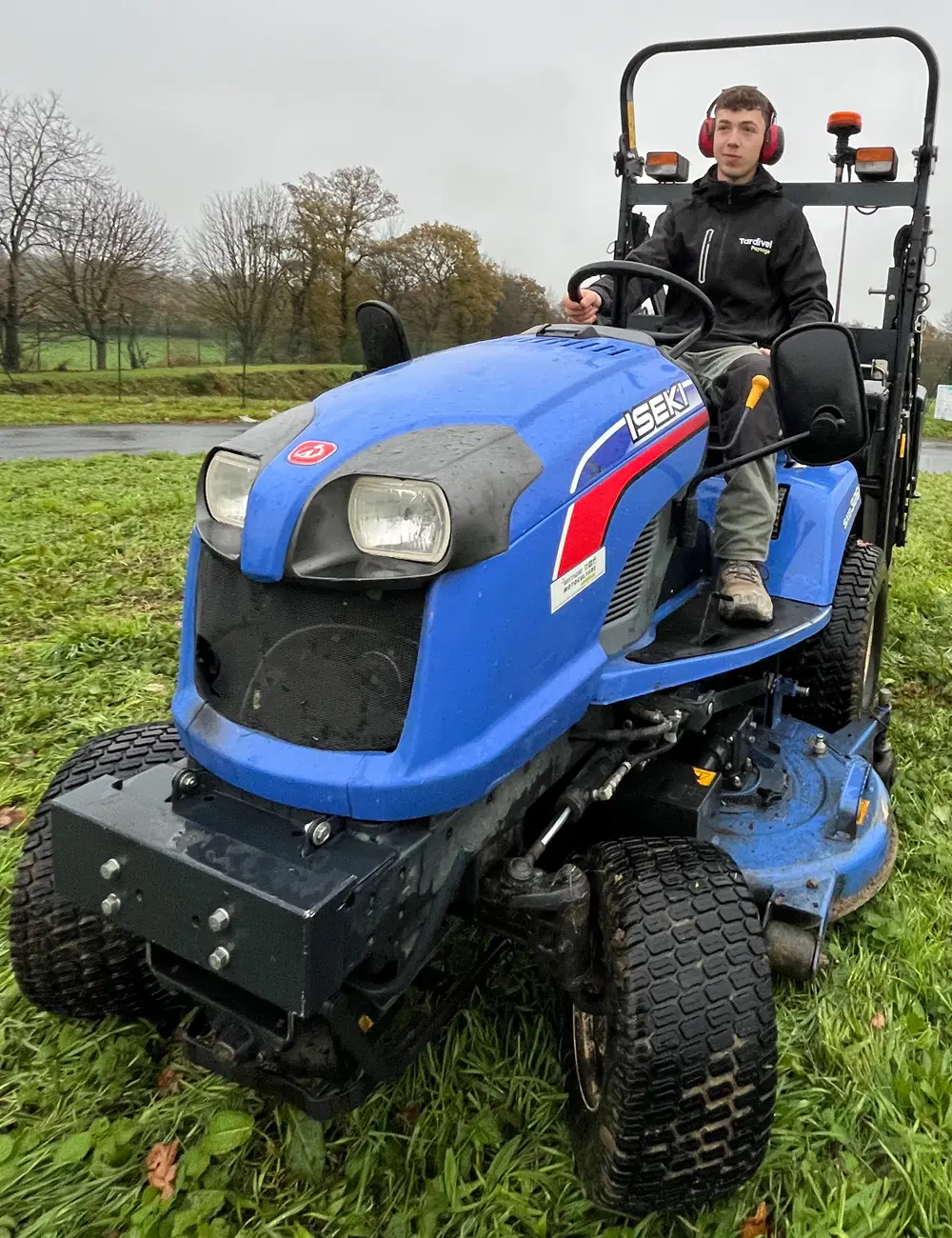 Tonte du gazon par des professionnels